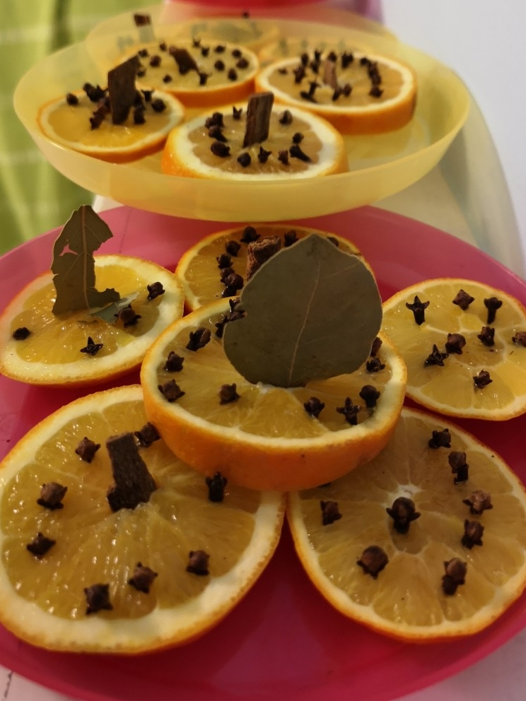 Szegfűszeges narancsok - kreatív foglalkozás a családi bölcsiben